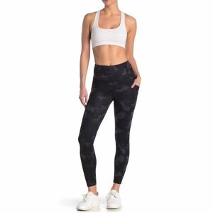 90 Degree by Reflex Yogalicious Camo Leggings